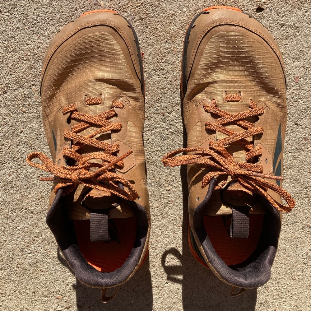 Like New Altra Lone Peak 6 Size 9 / 42.5